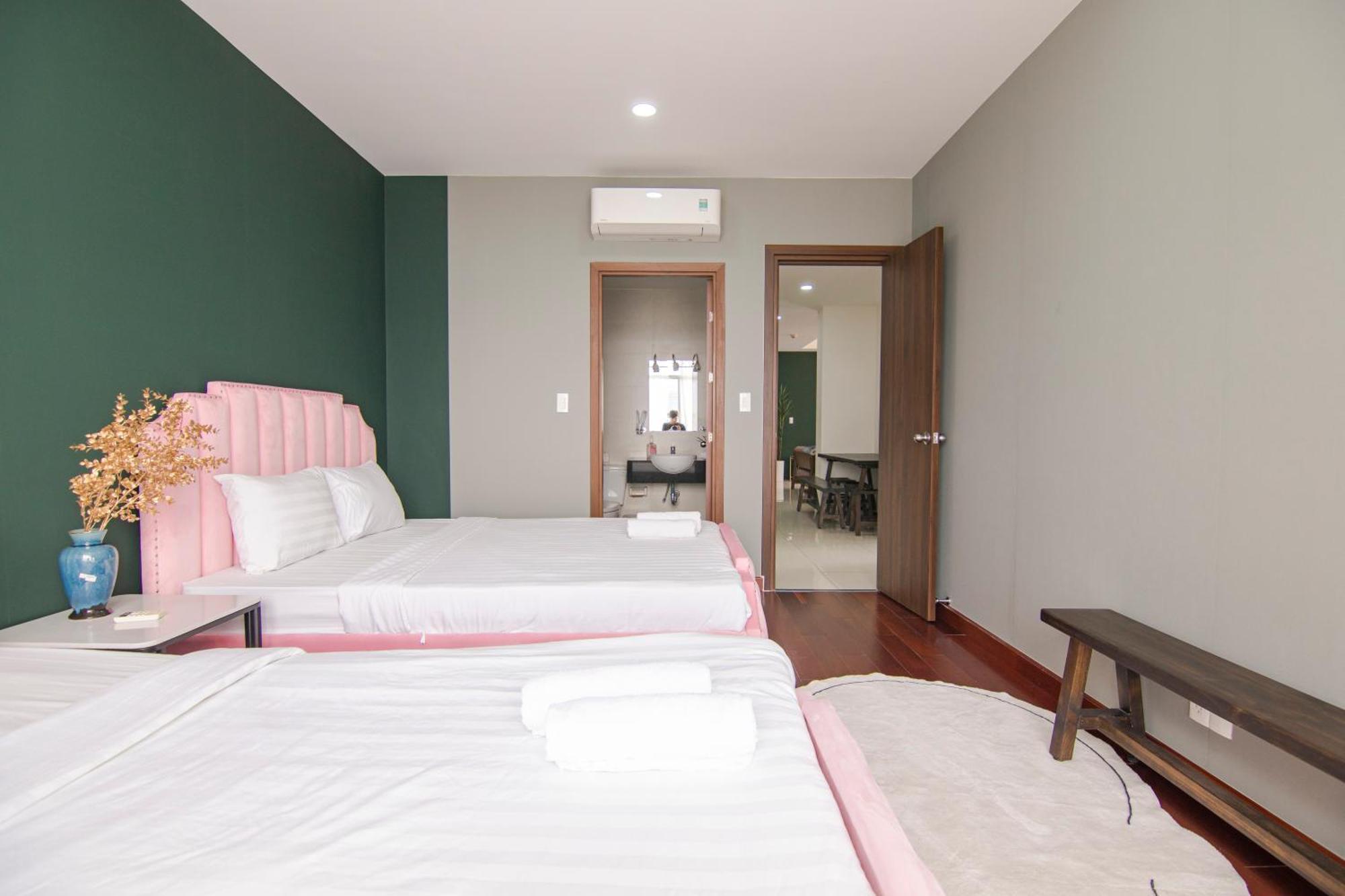 Le Places The Grand Riverside Saigon * TP. Hồ Chí Minh