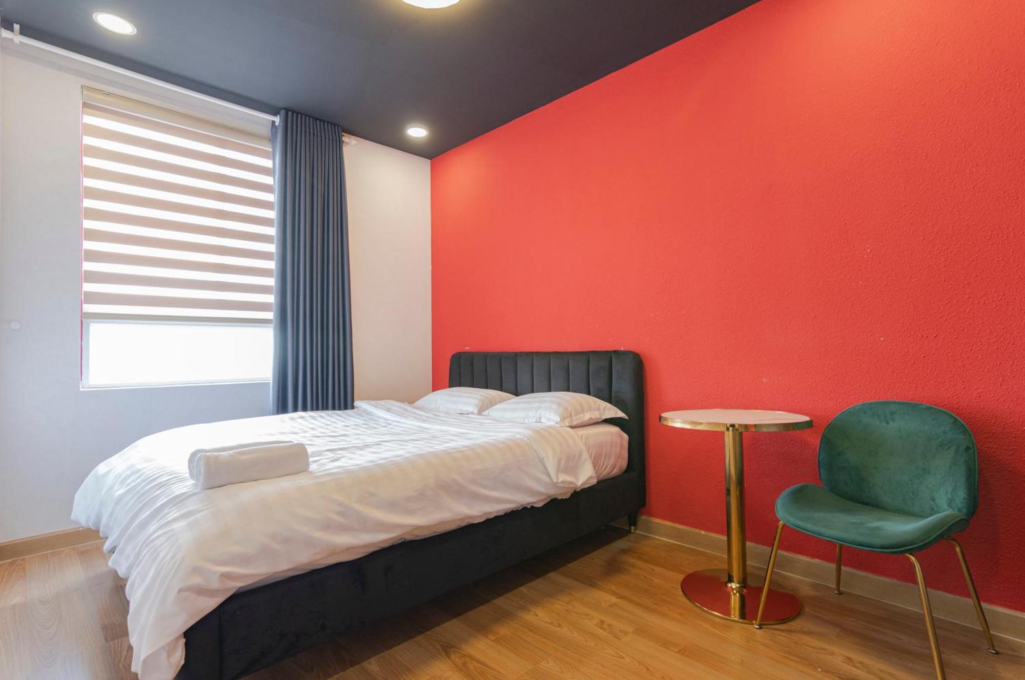 Apartment Le Places The Grand Riverside Saigon *